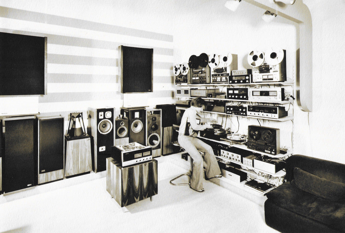 A photo of the Audio Level hi-fi shop in Berlin in the 1970s