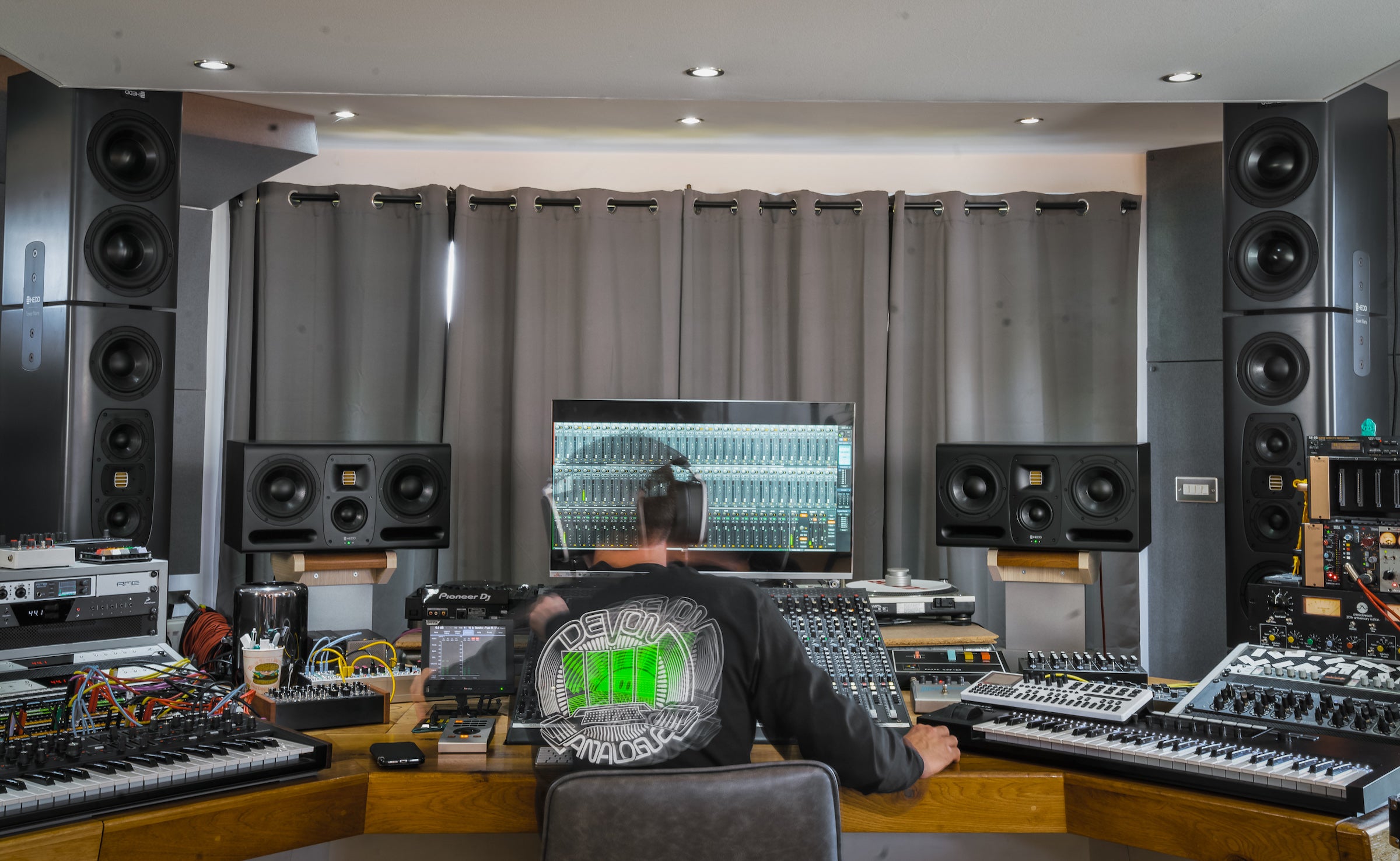 HEDD monitors in the Devon Analogue control room