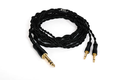Unbalanced audio cable for the HEDDphone TWO GT with gold connectors on a white background