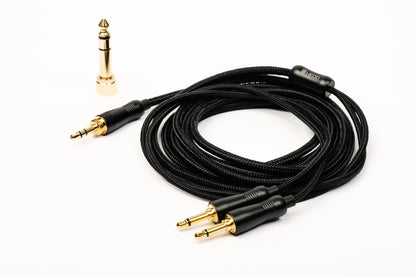 HEDDphone D1 audio cable with gold connectors on a white background