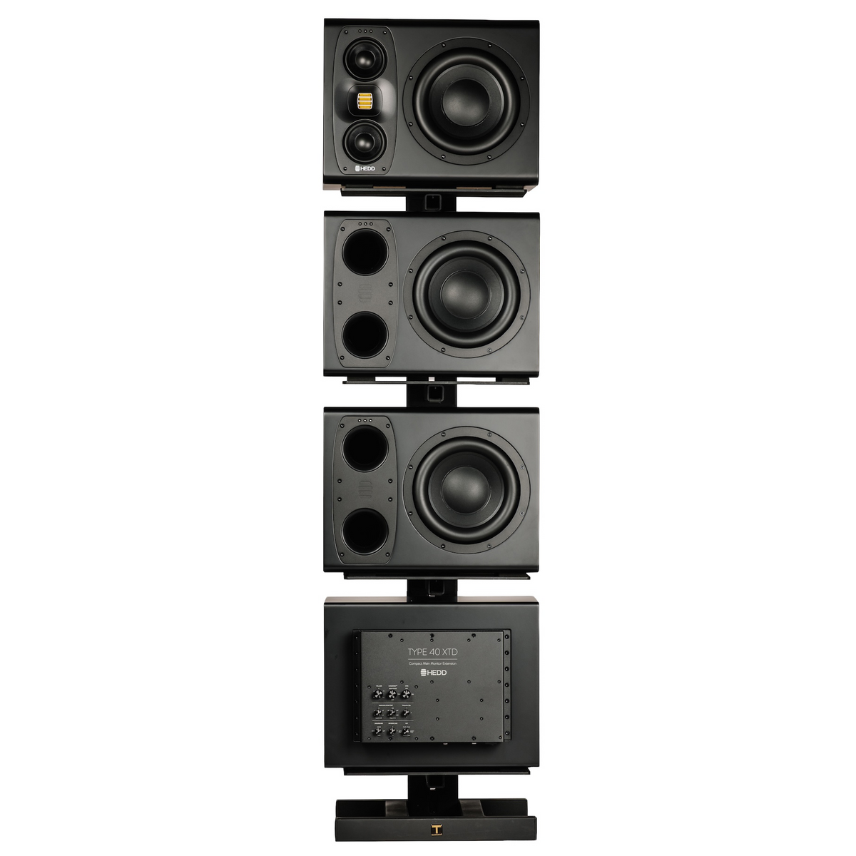 TYPE 40 System with three XTD modules in ported cardoid mode
