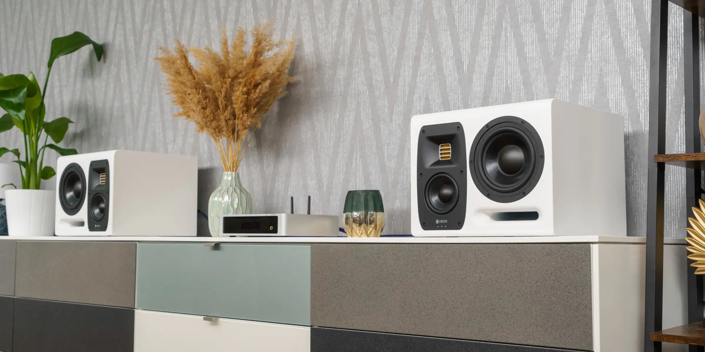 HEDD TYPE 20 monitors in a home